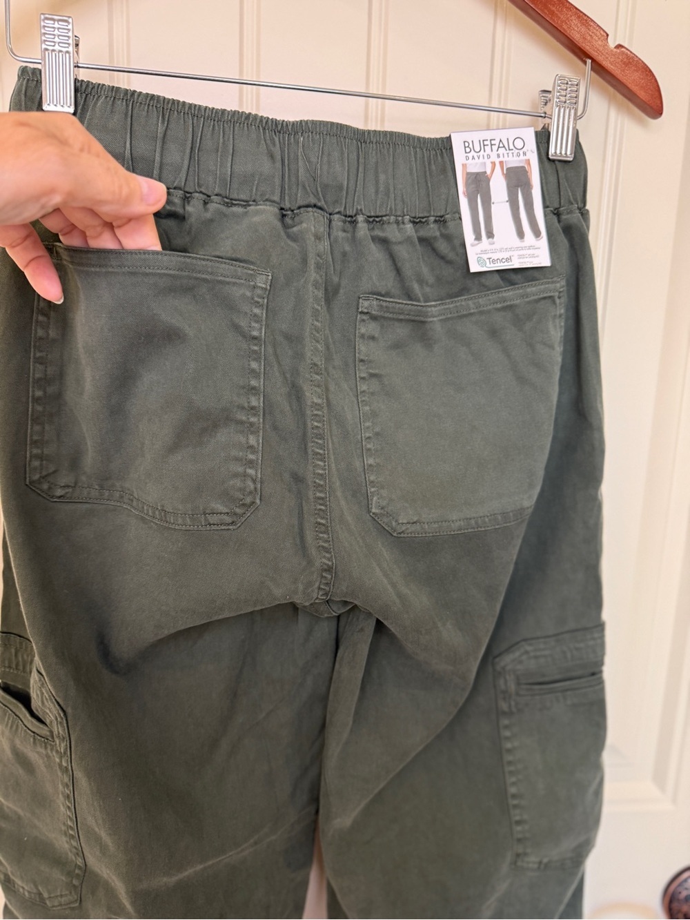 Buffalo David Bitton Women's Tencel Pull-On Cargo Pants Sage Green XS NWT - Picture 8 of 16